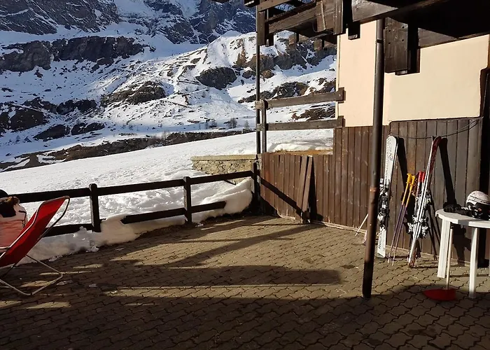 شقة With Terrace Overlooking The Slope *